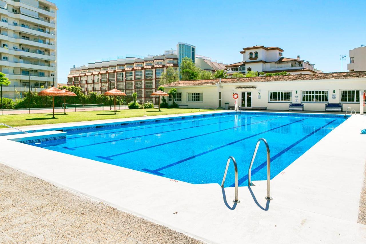 Malagadevacaciones - La Carihuela Palace ตอร์เรโมลิโนส ภายนอก รูปภาพ
